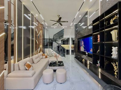NHÀ ĐẸP 56m2 full nội thất đường NGUYỄN HOÀNG -HẢI CHÂU. Mua bán nhà ở tại Quận Hải Châu Đà Nẵng được đăng bởi NHÀ ĐẤT CHÍNH CHỦ ĐÀ NẴNG