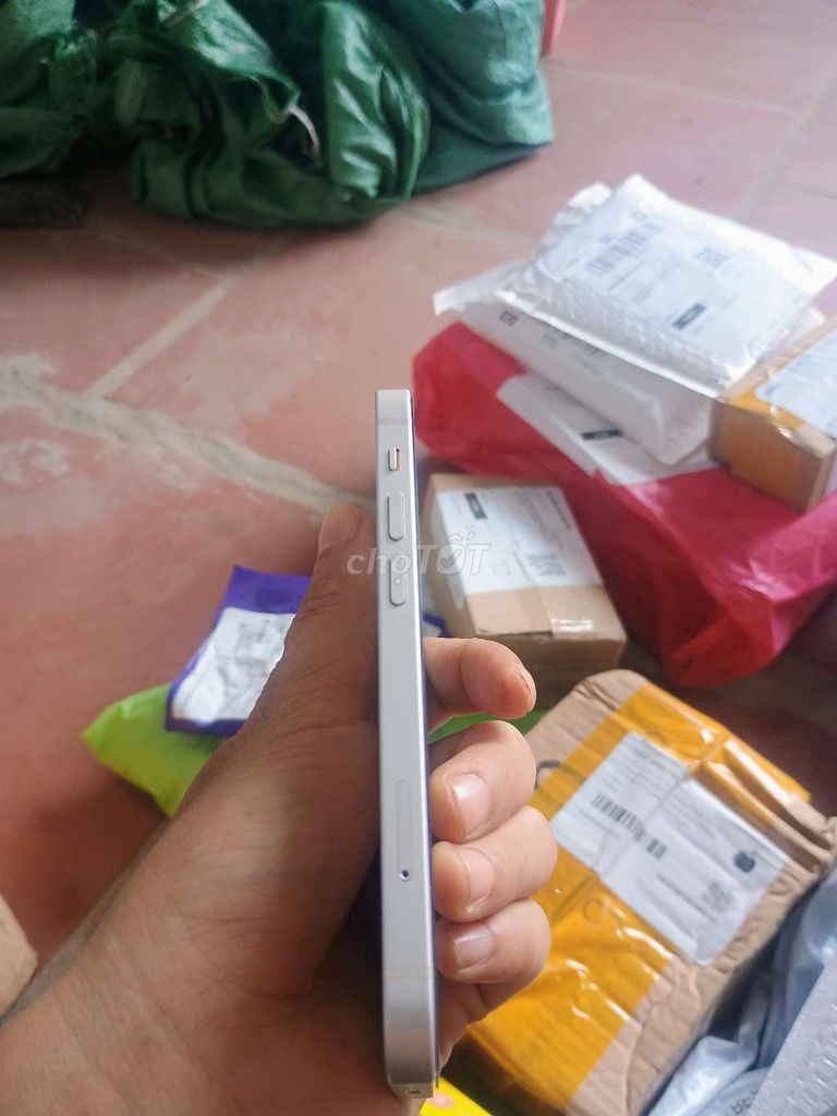 Ip 12 mini. Mua bán Điện thoại tại Huyện Hoài Đức Hà Nội được đăng bởi Binbin Ất hình 4