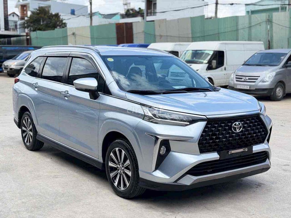 Toyota Veloz Cross 2022 — один владелец, первоначальный взнос 150 млн
