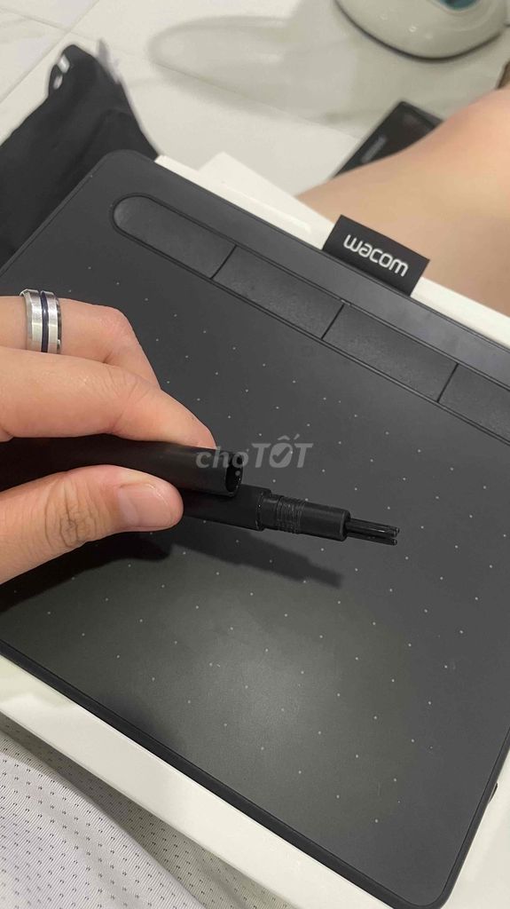 Bảng Vẽ Điện Tử Wacom Intuos S CTL4100 (Black) CTL