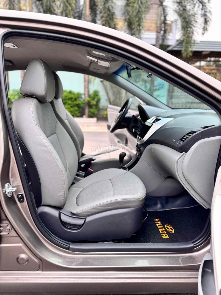 Hyundai Accent 2013 1.4 AT - 90000 km. Mua bán Ô tô tại Quận Gò Vấp Tp Hồ Chí Minh được đăng bởi Ms Thư  hình 13