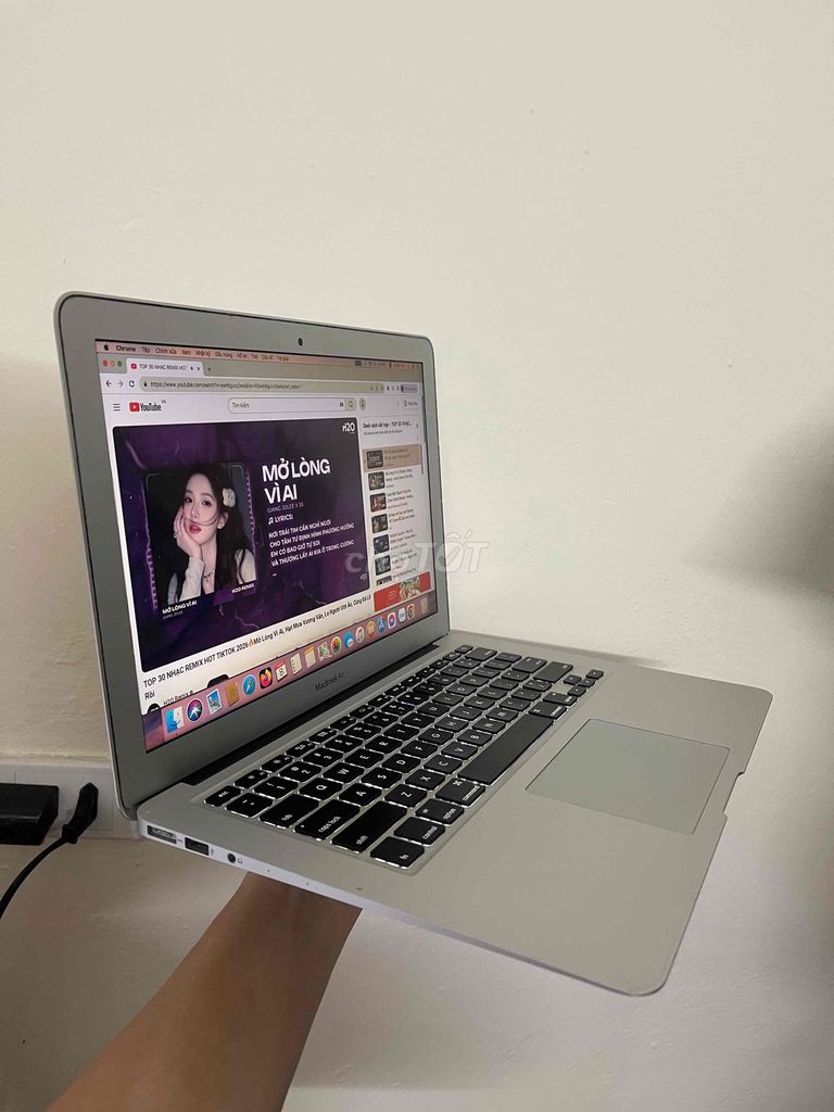 Apple Macbook Air 2017 i5 8GB/128GB. Mua bán Laptop tại Quận Bắc Từ Liêm Hà Nội được đăng bởi Minh Tuấn hình 1