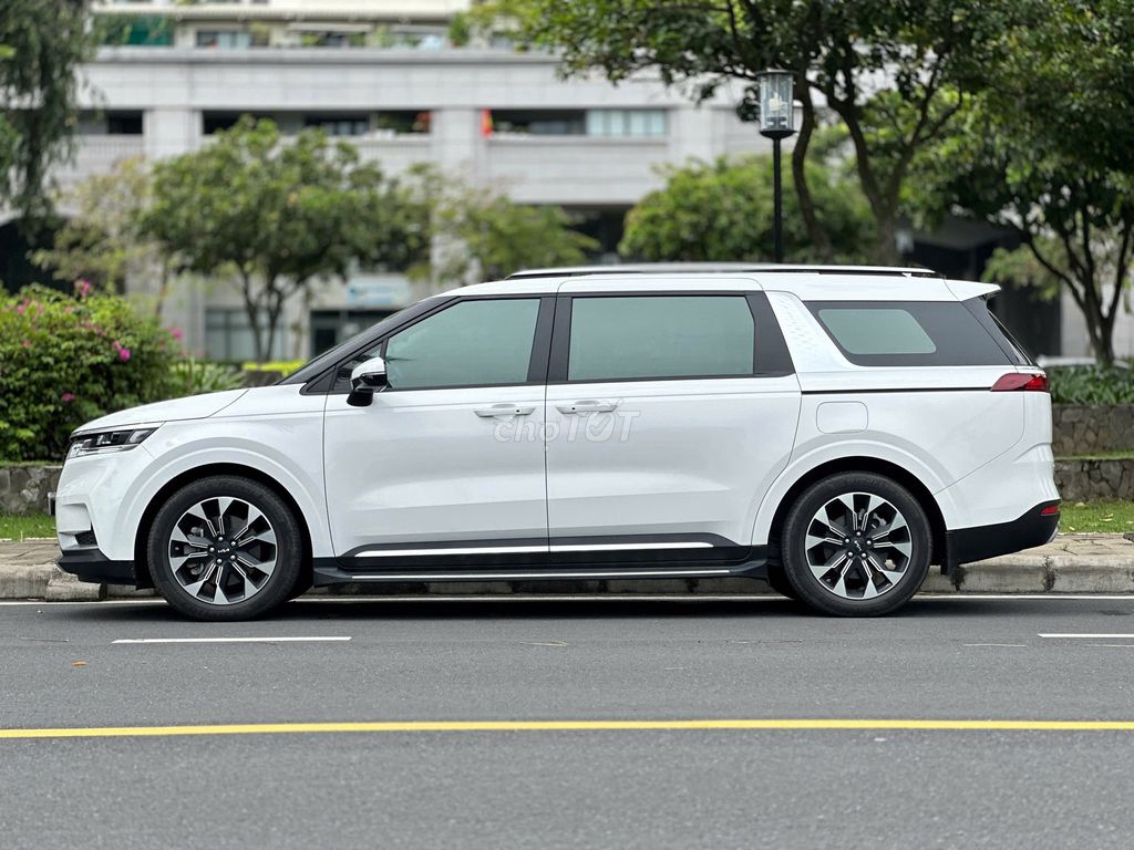 Kia Carnival 2024 Luxury 8 chỗ 11.000km Như Xe Mới. Mua bán Ô tô tại Quận 5 Tp Hồ Chí Minh được đăng bởi Tuấn Sài Gòn Car Auto hình 3