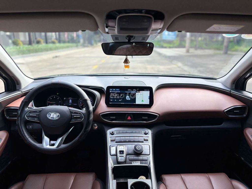 Hyundai Santafe 2.2D sx 2023, lướt 2v, ht góp.. Mua bán Ô tô tại Thành phố Thủ Đức Tp Hồ Chí Minh được đăng bởi Đức Hưng Siêu thị ô tô Thủ Đức hình 9