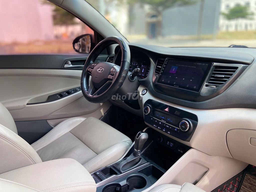Hyundai Tucson 2015  - 88000 km. Mua bán Ô tô tại Thành phố Thuận An Bình Dương được đăng bởi Thắng Trần Auto hình 9