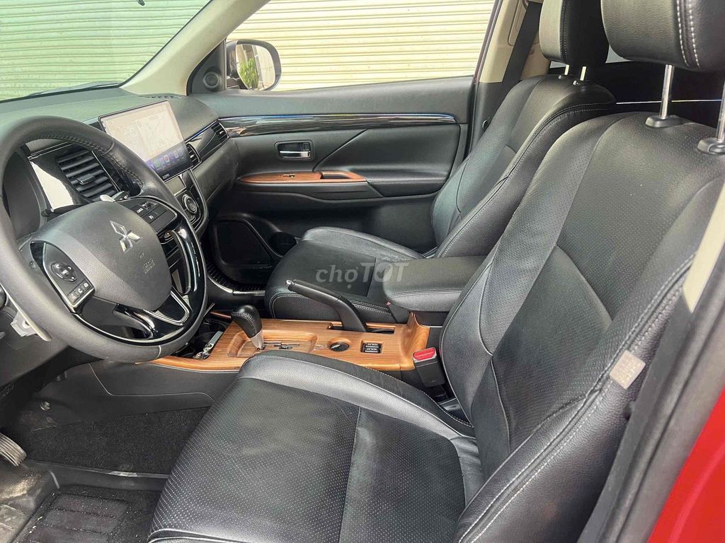 Mitsubishi Outlander 2019 2.0 CVT Premium siêu mới. Mua bán Ô tô tại Quận Bình Tân Tp Hồ Chí Minh được đăng bởi A Đại hình 7