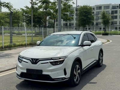 VF8 2023 GF Eco  - Màu Trắng - Sẵn xe - Hồ sơ. Mua bán Ô tô tại Huyện Gia Lâm Hà Nội được đăng bởi Vinfast Ocean Park Gia Lâm Hà Nội