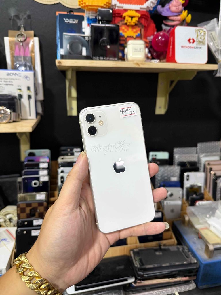 Apple iPhone 11 64GB Trắng Đã sử dụng. Mua bán Điện thoại tại Quận Bình Thạnh Tp Hồ Chí Minh được đăng bởi SyTuan hình 1