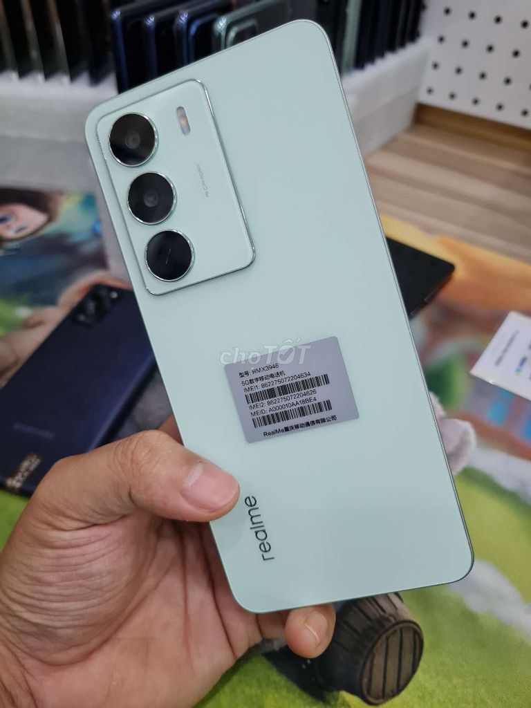 Realme V70 128GB Còn hộp sạc. Mua bán Điện thoại tại Quận 8 Tp Hồ Chí Minh được đăng bởi zzminphonezz hình 1