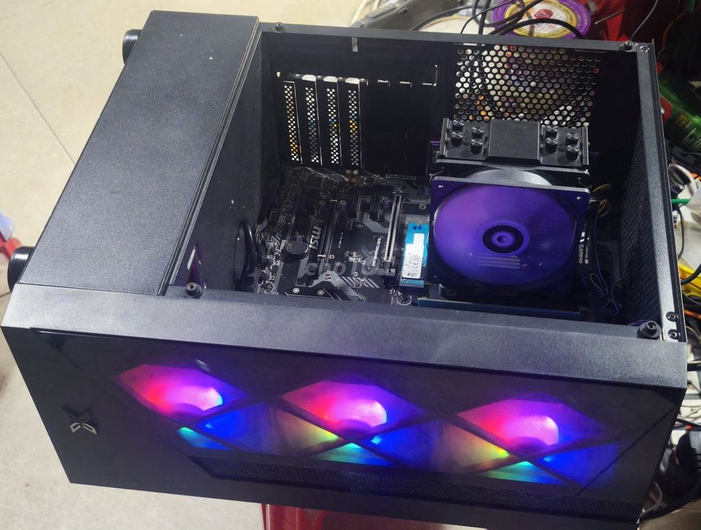 Máy tính để bàn AMD Ryzen 5 3400G. Mua bán Máy tính để bàn tại Quận Tân Phú Tp Hồ Chí Minh được đăng bởi Le Oai hình 1