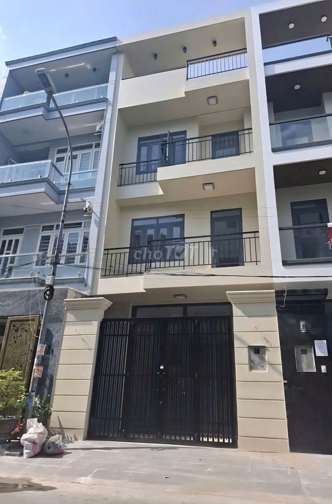 Аренда · 4 комн. · 90 м² · Quận Tân Bình, ул. Đường Nguyễn Thái Bình