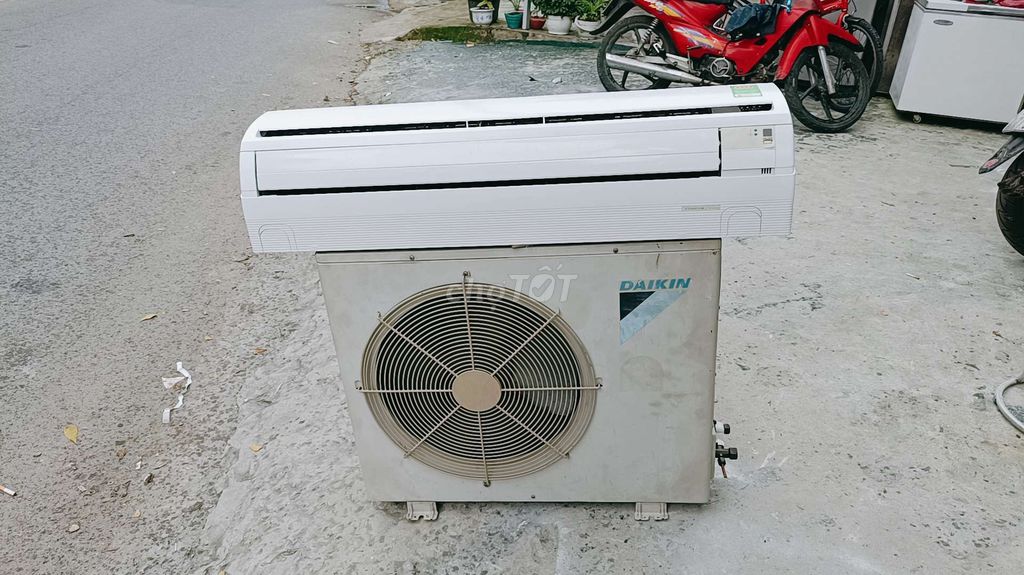 Máy lạnh Daikin zin đẹp 2hp