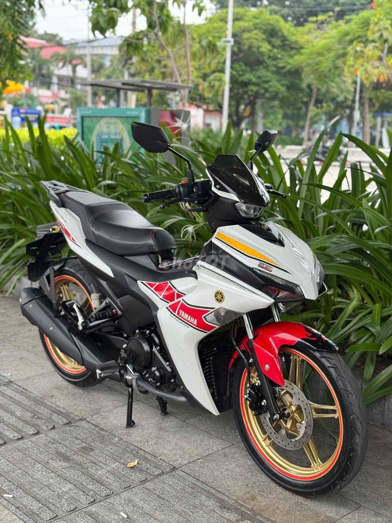 Exciter 155 VVA 2022 бело-красно-черный 12 000 бстп