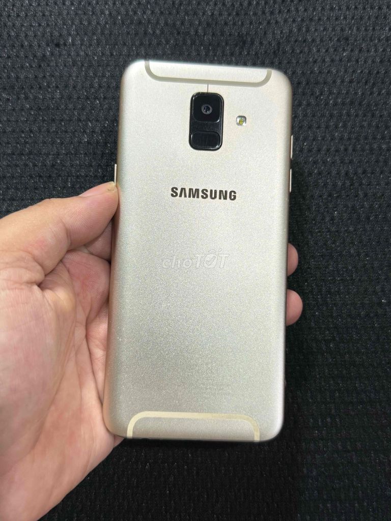 Samsung A6 Gold zin full. Mua bán Điện thoại tại Huyện Củ Chi Tp Hồ Chí Minh được đăng bởi Nam 2666 hình 1