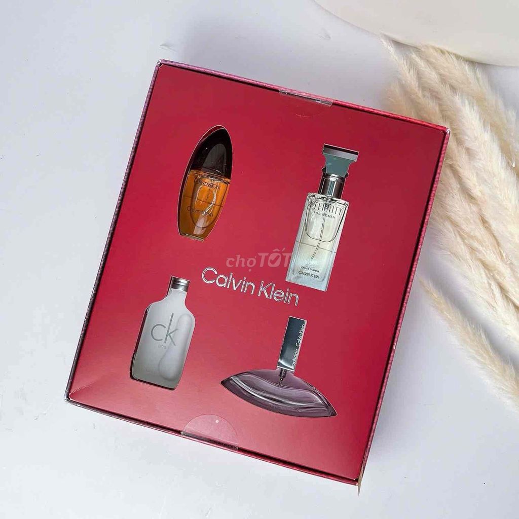 Set Nước hoa Calvin Klein Nữ 15mlx4. Mua bán Nước hoa tại Quận Bình Thạnh Tp Hồ Chí Minh được đăng bởi Huyen Lam hình 1