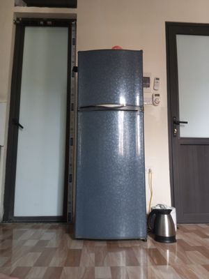 tủ lạnh sharp khu vực tân triều. Mua bán Tủ lạnh tại Huyện Thanh Trì Hà Nội được đăng bởi Hồng Quân Nguyễn Đăng