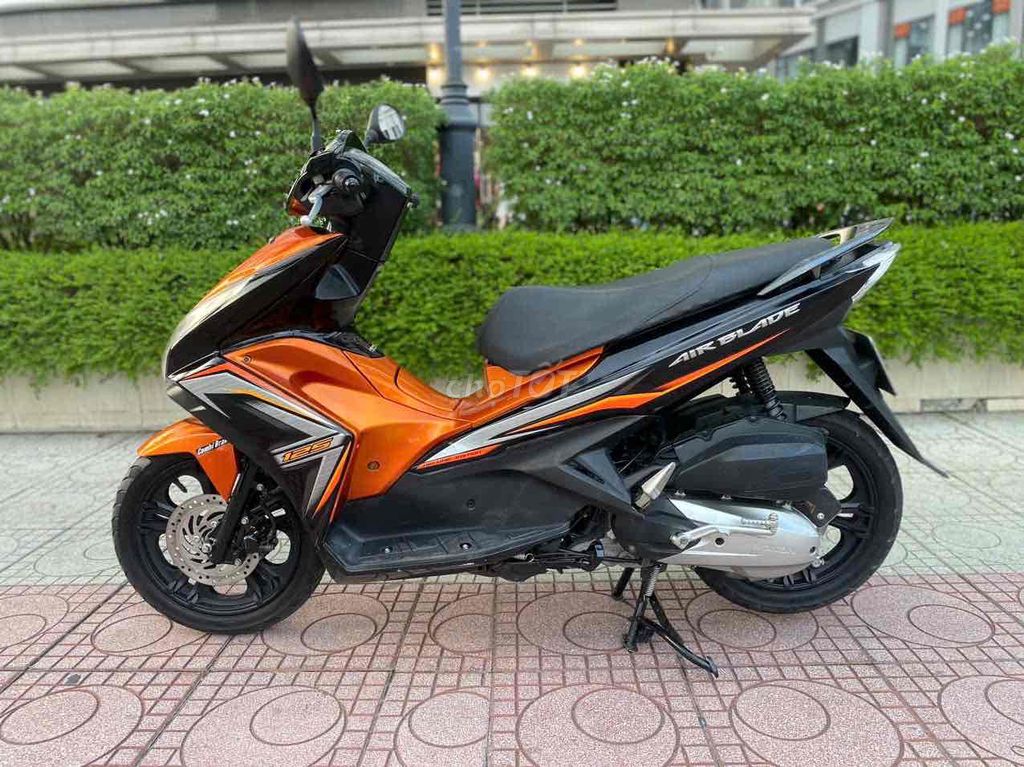 Honda Ab 125cc(2014)bstp,xe đẹp zin máy êm ru. Mua bán Xe máy tại Quận 7 Tp Hồ Chí Minh được đăng bởi Bảo Anh hình 5