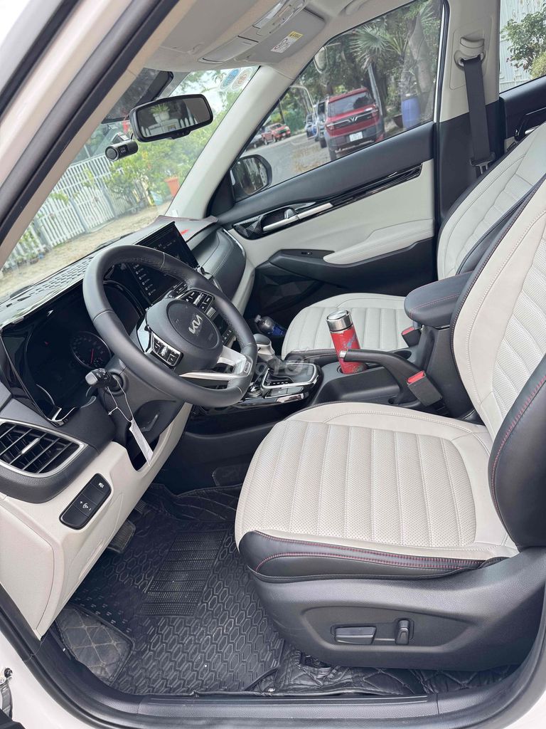 Kia Seltos 2024 Premium 1.6 AT - 9000 km. Mua bán Ô tô tại Quận 12 Tp Hồ Chí Minh được đăng bởi Mr Đức hình 10