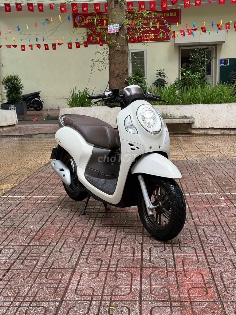 Honda Scoopy Smartkey 2024 белый 29C1 ухоженный