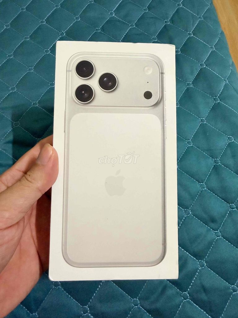 Apple iPhone 17 Pro Max 512GB Trắng Mỹ New 100%. Mua bán Điện thoại tại Huyện Vĩnh Bảo Hải Phòng được đăng bởi Chuối Hột hình 1