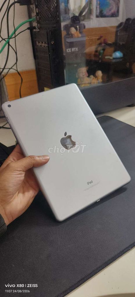 Apple iPad Gen 5 128GB Wifi Bạc. Mua bán Máy tính bảng tại Huyện Yên Mô Ninh Bình được đăng bởi Mạnh Tâm hình 1