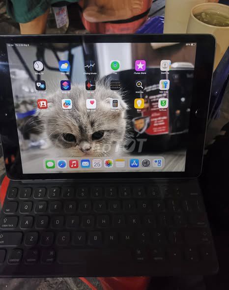 Apple iPad Gen 7 Xám. Mua bán Máy tính bảng tại Quận 1 Tp Hồ Chí Minh được đăng bởi Hội Đồ Điện Tử hình 1