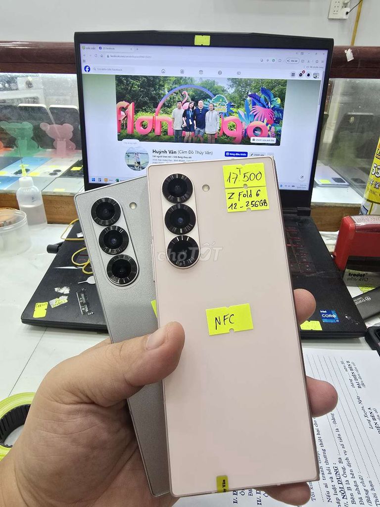 Samsung Z Fold 6 5G 256GB Hồng, Bạc Hàn Quốc. Mua bán Điện thoại tại Thành phố Long Xuyên An Giang được đăng bởi Facebook Cầm Đồ Thúy Vân hình 1