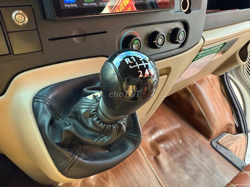 Ford Transit 2018 SVP xe chất máy zin về dùng ngay. Mua bán Ô tô tại Huyện Tân Phú Đồng Nai được đăng bởi Salon AUTO THÀNH TRUNG Đồng Nai hình 11