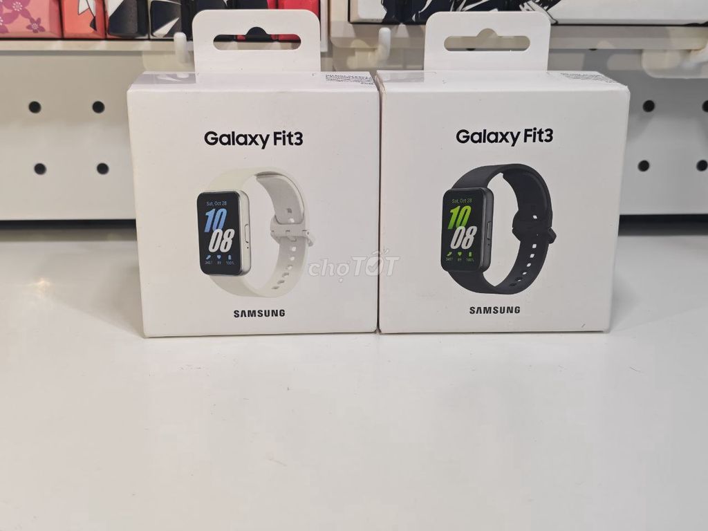 [NEWSEAL] Samsung Galaxy Fit3 . Mua bán Thiết bị đeo thông minh tại Quận Bình Tân Tp Hồ Chí Minh được đăng bởi Vĩnh An hình 1