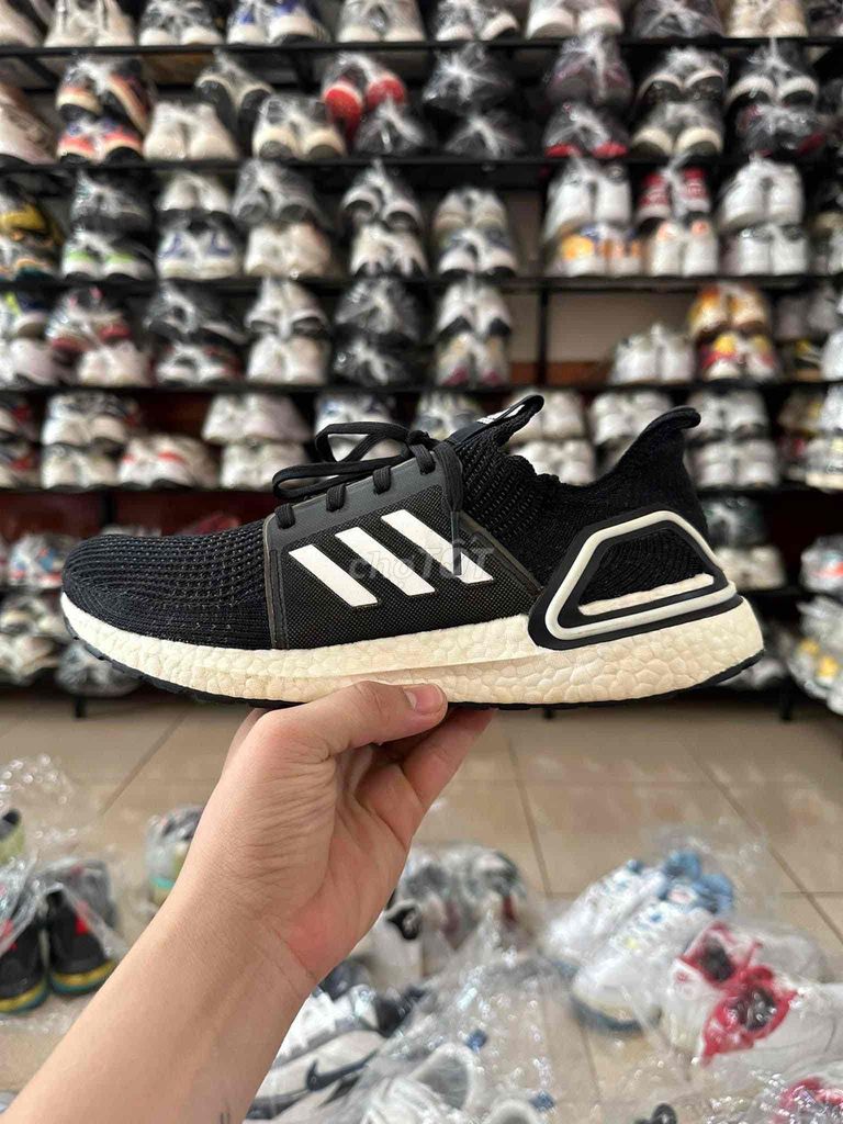 Ulatraboost 19 U đẹp ae chốt luôn đi ạ 📍