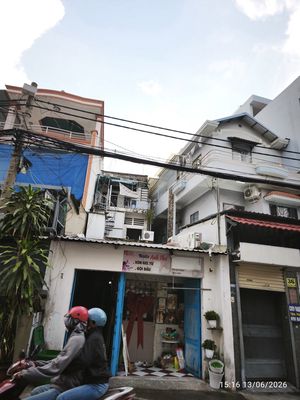 P trệt, nhỏ, 1 người ở, sát phan vănTrị, phạm văn đồng,lê Quang định