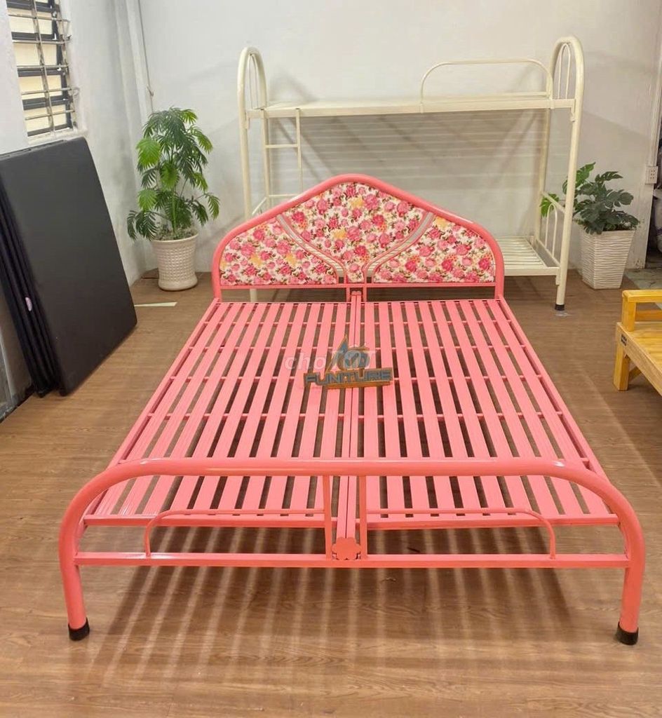 GIƯỜNG SẮT GIƯỜNG SẮT GIƯỜNG SẮT -- GIƯỜNG SẮT. Mua bán Giường, chăn ga gối nệm tại Quận 12 Tp Hồ Chí Minh được đăng bởi Tổng Kho Nội Thất Sài Gòn hình 1