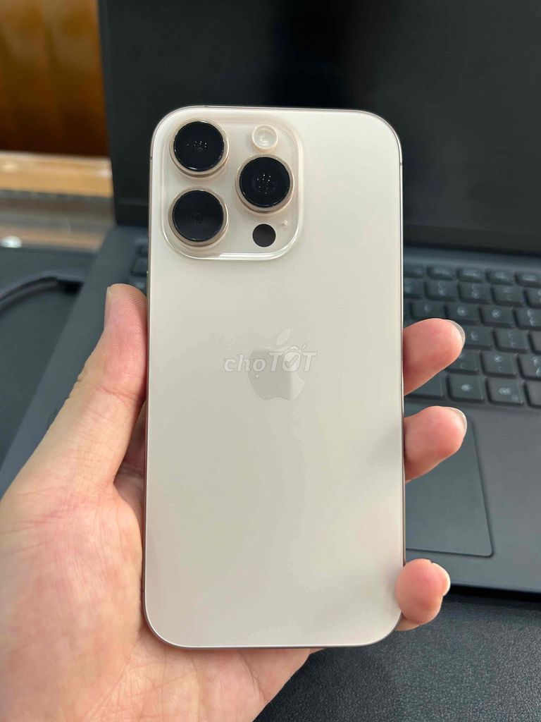 iPhone 16 Pro 128GB sa mạc VN chính hãng đẹp keng. Mua bán Điện thoại tại Thành phố Buôn Ma Thuột Đắk Lắk được đăng bởi Nguyễn Hoàng hình 1