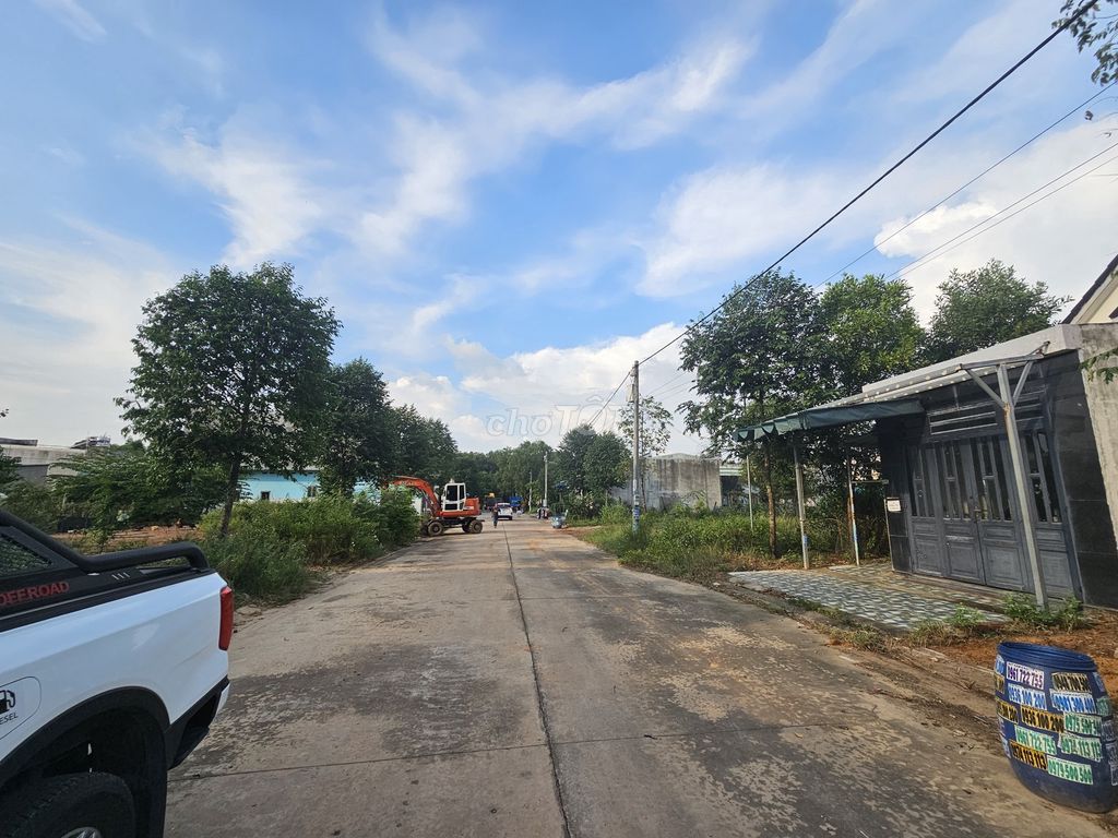 Cần bán lô đất thổ cư xây nhà ở - 61m2 - gần bệnh viện Q.tế Hạnh Phúc