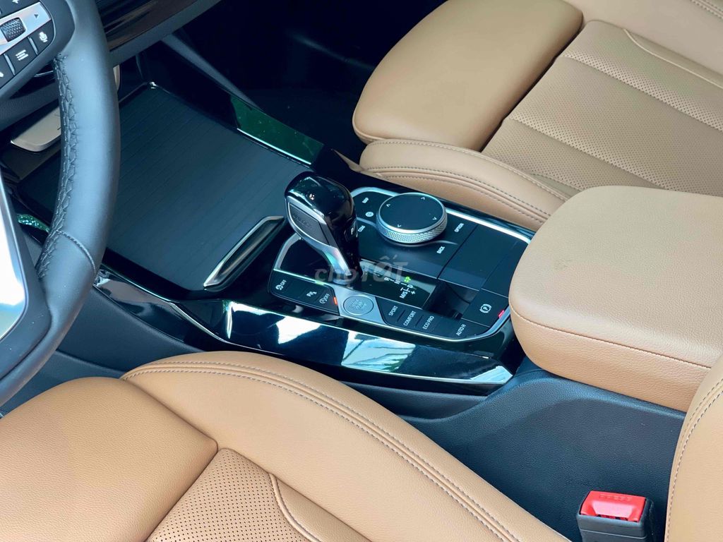 BMW X3 2024 sDrive20i Trắng Nâu - 13000 km. Mua bán Ô tô tại Quận Thanh Xuân Hà Nội được đăng bởi Trần Trí Cường hình 10
