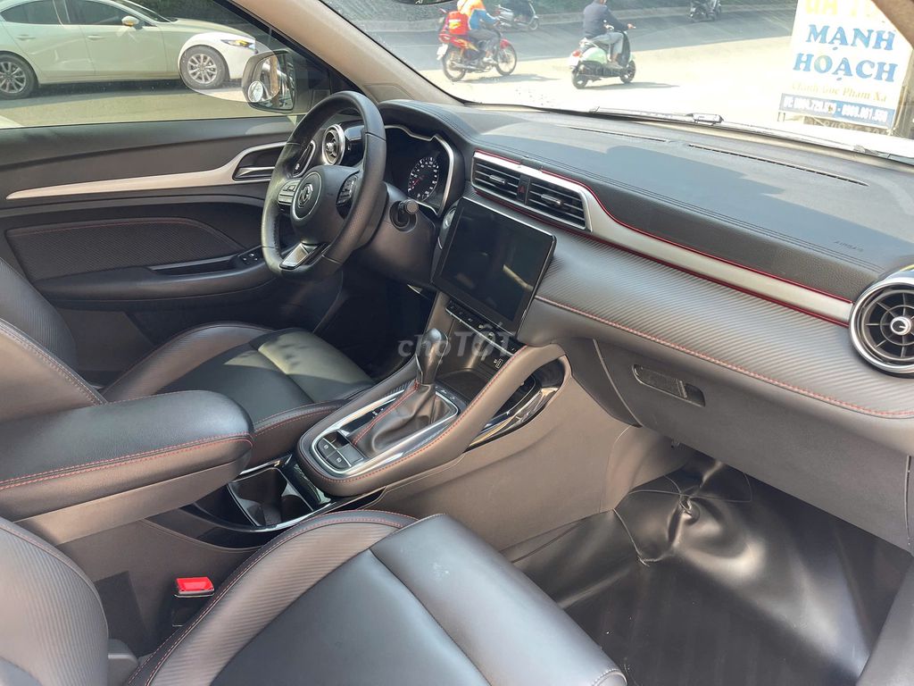 MG ZS Luxury 2023 màu trắng. Mua bán Ô tô tại Quận Thanh Xuân Hà Nội được đăng bởi Thanh Biz Nguyễn Thái Auto hình 7