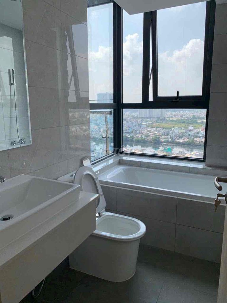Угловая квартира в аренду, 2 спальни, 2 туалета, мини-сад, квартира D-Aqua Ben Binh Dong Q8