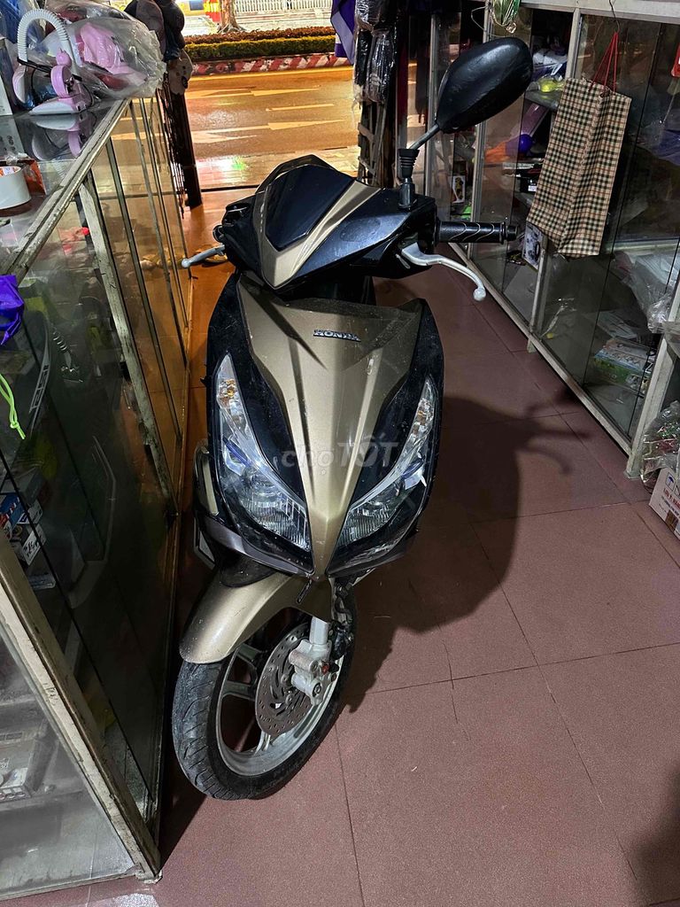 Bán xe Air Blade chính chủ người dùng. Mua bán Xe máy tại Huyện Vĩnh Tường Vĩnh Phúc được đăng bởi Hoang Quang hình 3