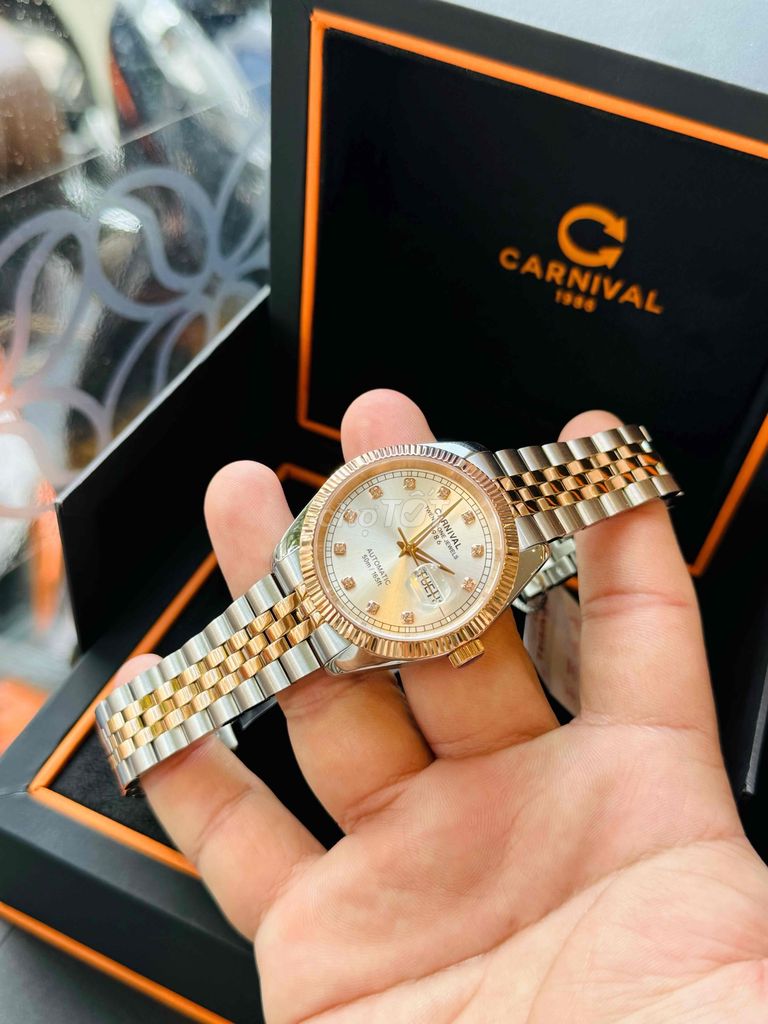 Bán Carnival kiểu rolex