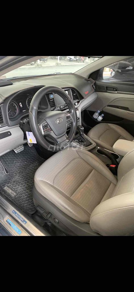 Hyundai Elantra 2016 2.0 AT - 111000 km. Mua bán Ô tô tại Quận Hà Đông Hà Nội được đăng bởi lucy hình 3