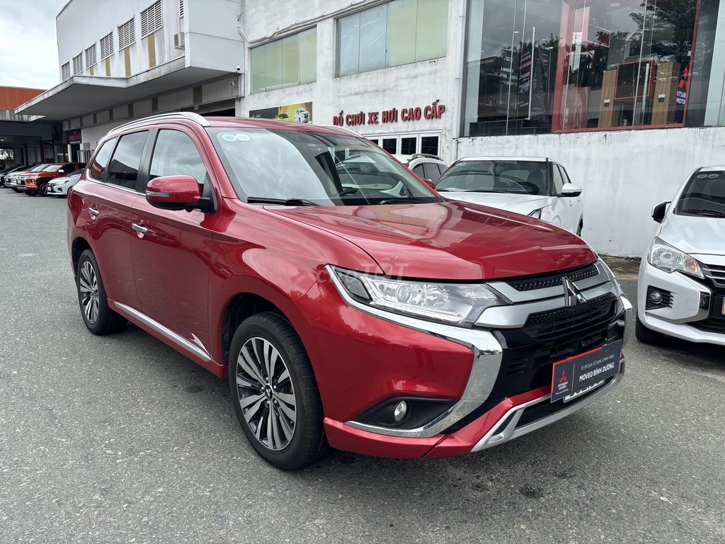 Mitsubishi Outlander Đỏ 7 chỗ. Mua bán Ô tô tại Thành phố Thủ Dầu Một Bình Dương được đăng bởi Mr Việt Mitsubishi BD hình 13