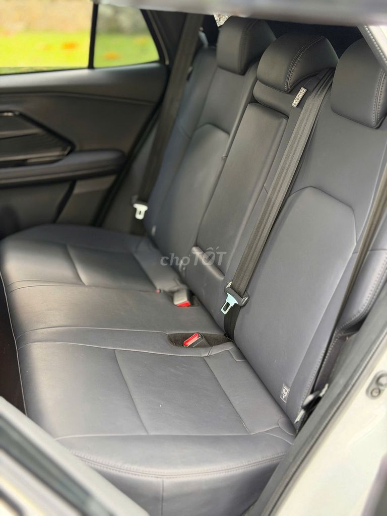 Yaris Cross CVT 2024 Đi 19.000km Full BD Hãng. Mua bán Ô tô tại Quận 10 Tp Hồ Chí Minh được đăng bởi Tuấn Ô Tô Cũ Sài Gòn hình 9