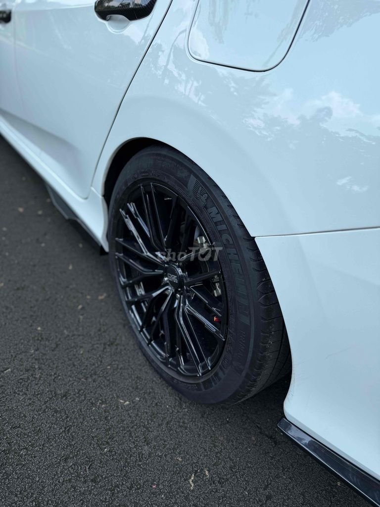 mâm lốp 18in michelin. Mua bán Phụ tùng xe tại Huyện Thống Nhất Đồng Nai được đăng bởi thanh binh hình 3