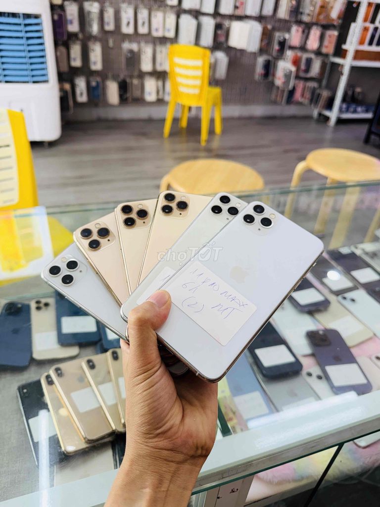 Apple iPhone 11 Pro Max Nhiều màu full chức năng. Mua bán Điện thoại tại Quận Hải Châu Đà Nẵng được đăng bởi Hoàng Táo 273 Nguyễn Hoàng Đà Nẵng hình 1