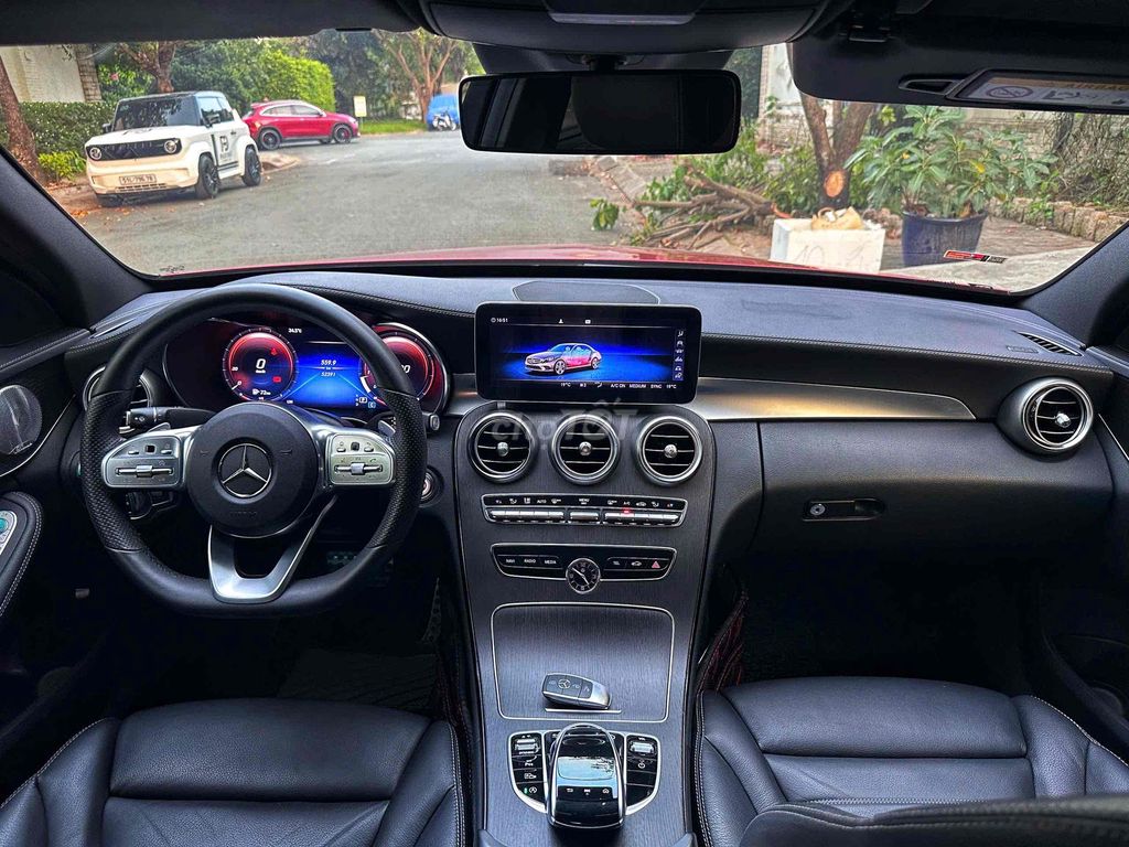 Mercedes-Benz C300 AMG 2019. Mua bán Ô tô tại Quận 7 Tp Hồ Chí Minh được đăng bởi James Do hình 7