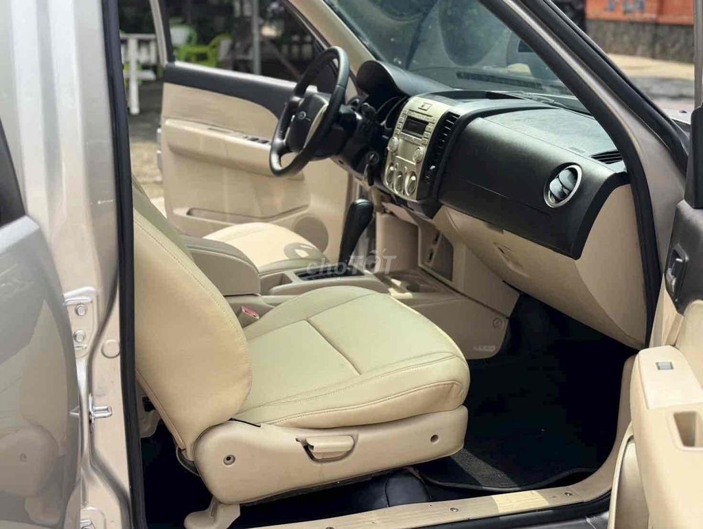 Bán Ford Everets đời 2009 số tự động máy dầu. Mua bán Ô tô tại Quận 3 Tp Hồ Chí Minh được đăng bởi Hoàng Gia Auto hình 12