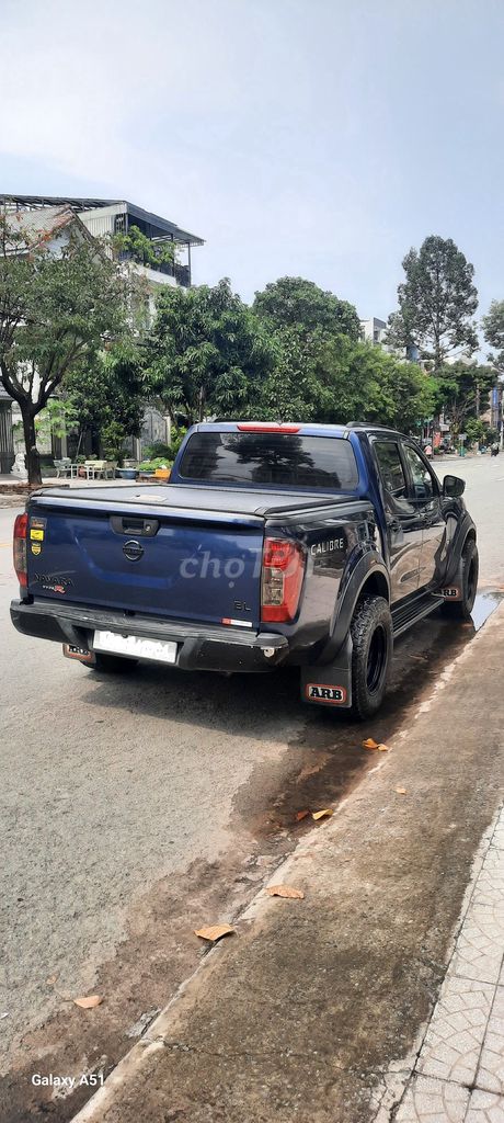 Nissan Navara Синий 5 мест