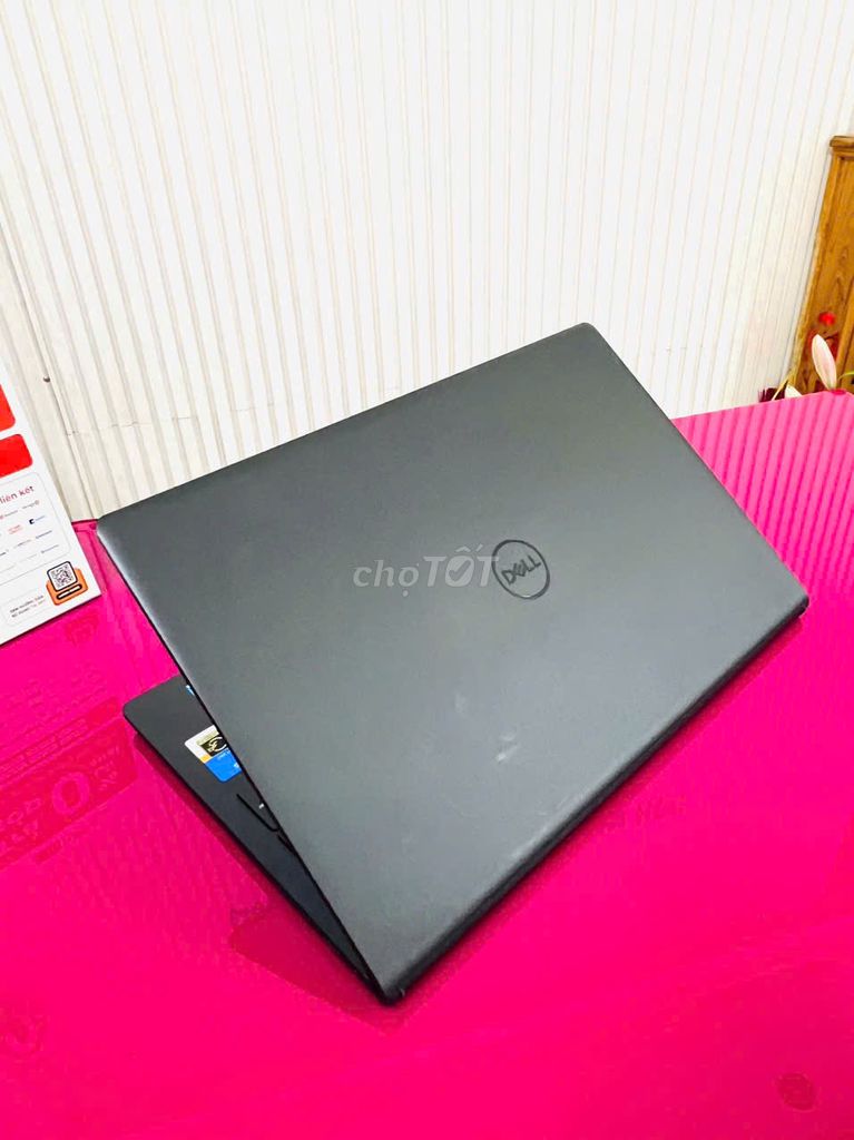 Dell Inspiron 3511 i5 1135G7 ram 8G SSD 512 FHD