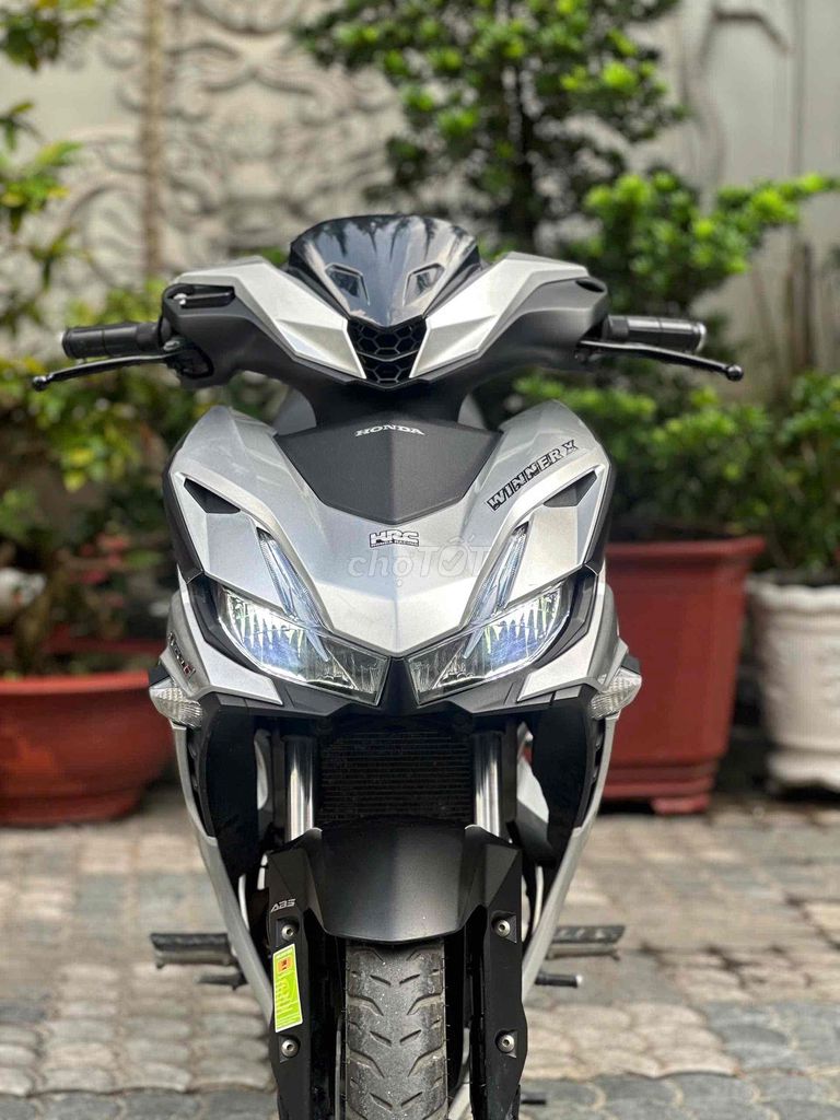 Bán Winner V2 đời 2022 thắng ABS. Mua bán Xe máy tại Quận 10 Tp Hồ Chí Minh được đăng bởi Võ Thị Cẩm Quyên hình 2