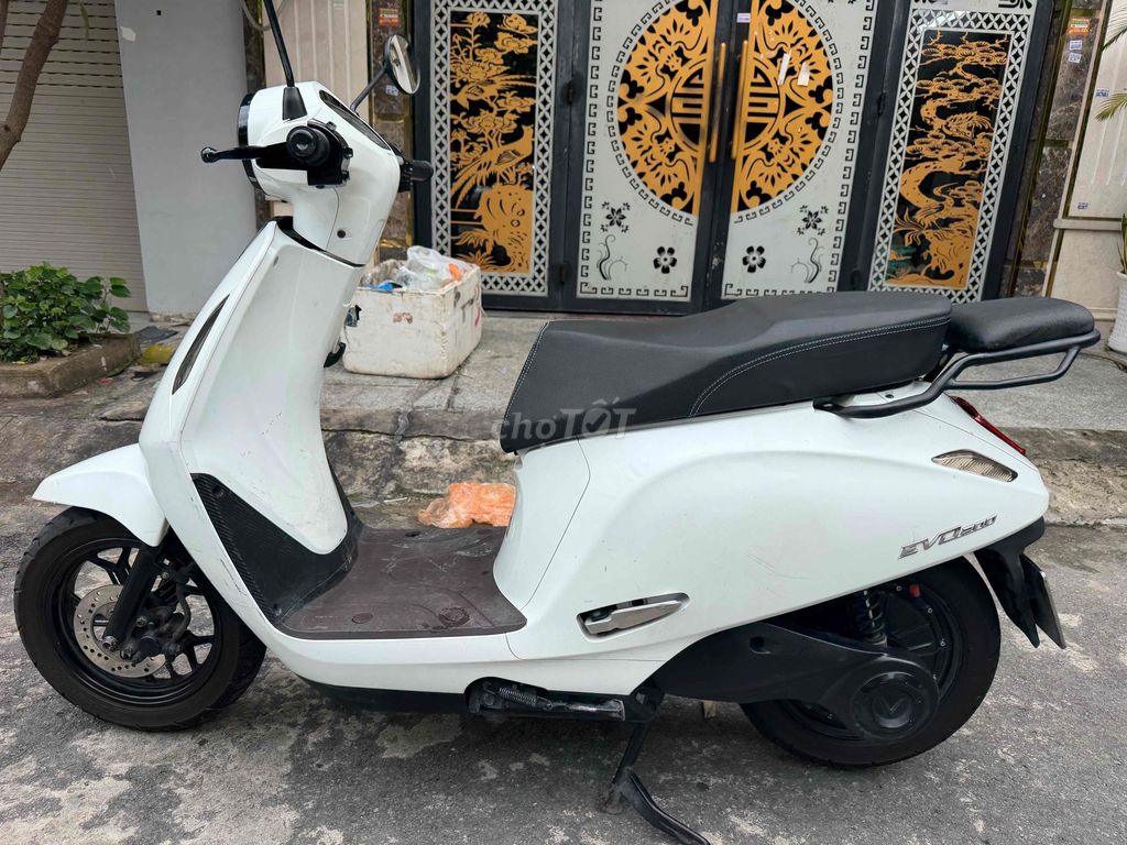 Электроскутер VinFast Evo 200 2023 Белый 36 000 км